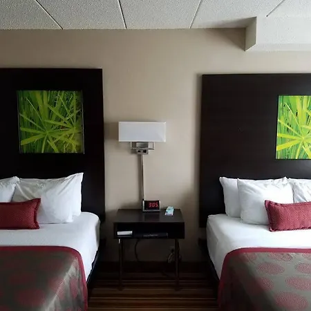 Ramada By Wyndham Minneapolis Golden Valley Esterno foto
