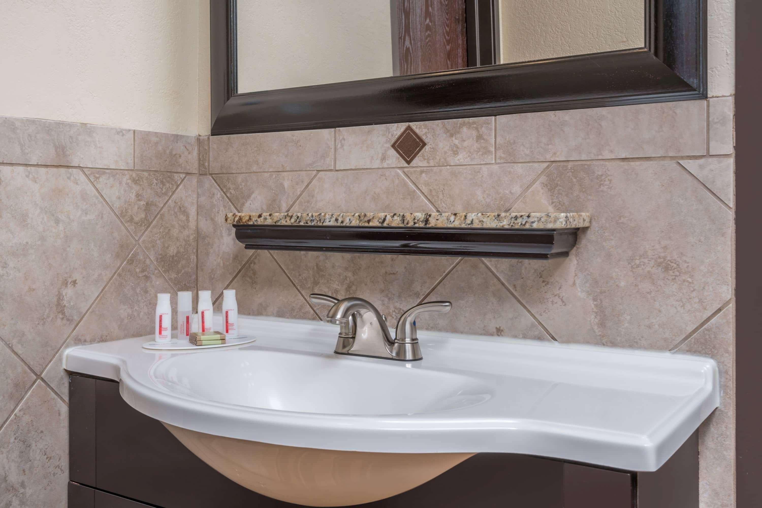Ramada By Wyndham Minneapolis Hotel 3*
