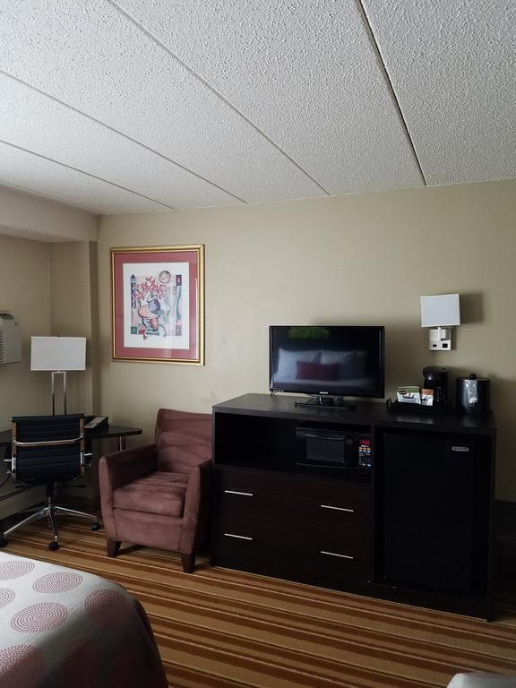 Hotel Ramada By Wyndham Minneapolis 3*