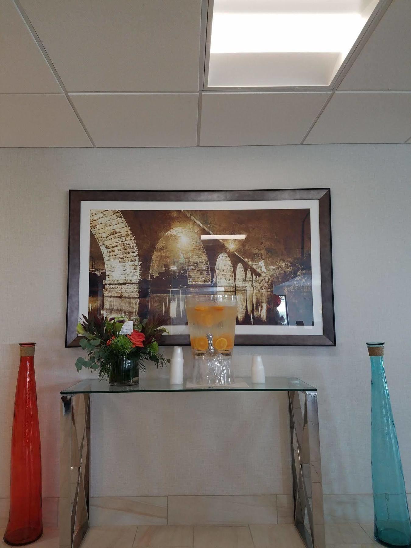 Ramada By Wyndham Minneapolis Hotel