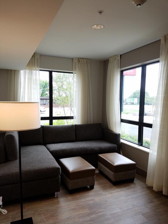 Hotel Ramada By Wyndham Minneapolis Golden Valley